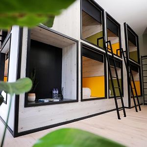 Double Kapuseru Capsule a suite 8 Shared Facilities